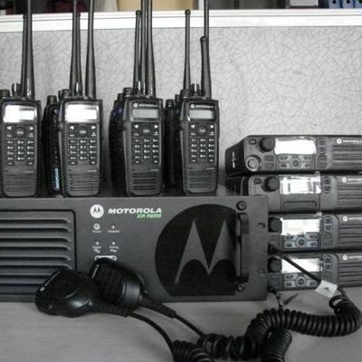 comprar Motorola DR3000 25W DMR Digital Wireless Repeater with IPX6 Water Resistance and 0-50km Range Two Way Radio fabricação em linha