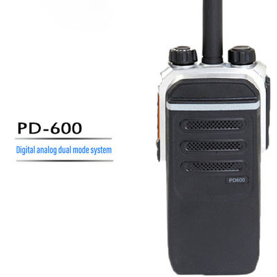 PD600 IP67 à prova de água à prova de poeira Rich aplicação Walkie Talkie digital-analógico