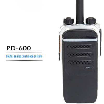 PD600 IP67 à prova de água à prova de poeira Rich aplicação Walkie Talkie digital-analógico